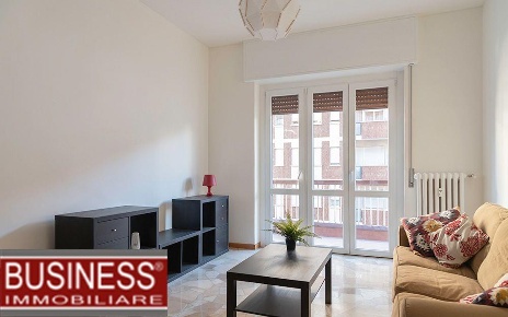 Foto Appartamento in Viale Stelvio, Milano Zara di 65 m² con 2 locali
