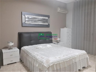 Foto Appartamento a Gela di 95 m² in vendita