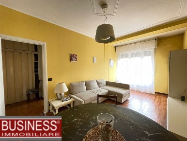 Foto Appartamento in Via Losanna, Milano Cenisio di 70 m² con 2 locali