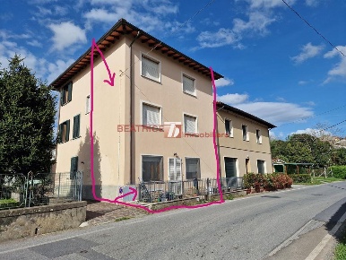 Foto Casa indipendente in VIA DI BALBANO, Lucca Nozzano - Arliano di 90 m²
