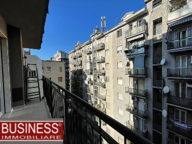 Foto Appartamento in Via Copernico, Milano Centrale di 55 m² con 2 locali