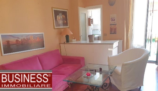 Foto Appartamento in Via Legnone, Milano Dergano di 60 m² con 2 locali