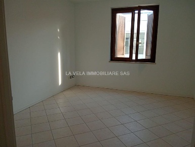 Foto Appartamento a Desenzano del Garda di 75 m² con 3 locali in affitto