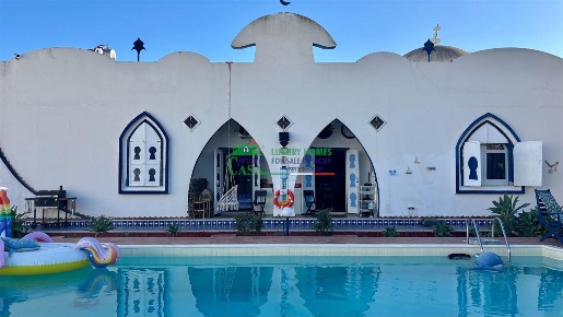 Foto Villa unifamiliare in viale della pace, Scicli Cava D'aliga di 277 m²