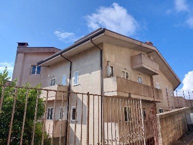 Foto Appartamento in Via Dei Bretti 5, Tiriolo Centro di 90 m² con 1 locali