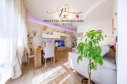 Foto Appartamento a Livorno Stagno di 81 m² con 3 locali in vendita