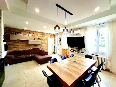 Foto Casa indipendente a Prato San Paolo di 160 m² con 5 locali in vendita