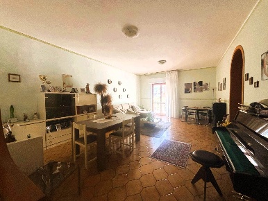 Foto Appartamento in Via Pozzo  77, Aci Catena Centro di 135 m² in vendita