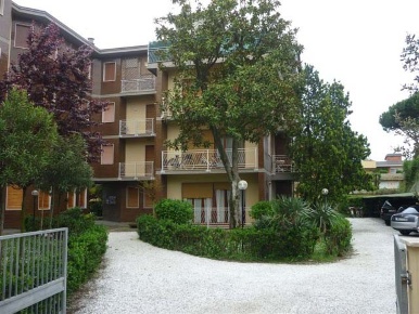 Foto Appartamento a Forte dei Marmi Vittoria Apuana di 70 m² con 4 locali