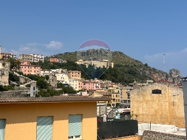 Foto Casa indipendente in Via Gramsci, Terracina Centro di 122 m²