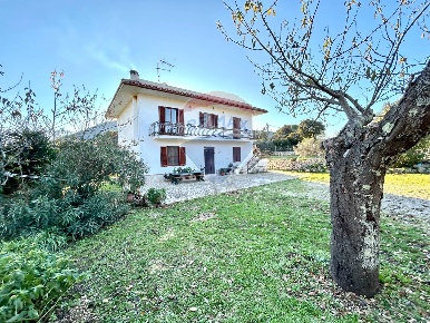 Foto Villa singola in Via Campo dei Monaci, Terracina di 238 m² in vendita