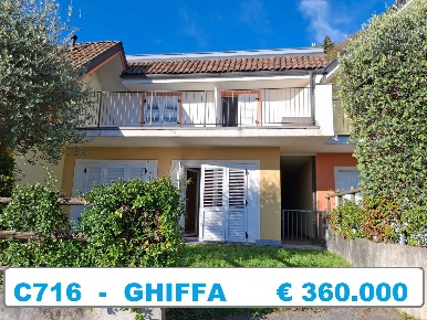 Foto Casa indipendente in Via SS. Trinità, Ghiffa di 115 m² con 4 locali