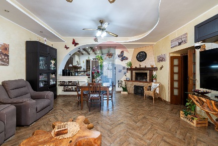 Foto Appartamento in VIA ANIENE, Guidonia Montecelio Centro di 150 m²