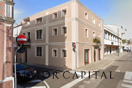 Foto Villa a schiera in Via San Francesco, Olbia Centro Storico di 497 m²
