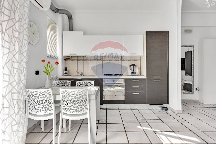 Foto Appartamento in via dei tigli, Rodano Millepini di 70 m² con 2 locali