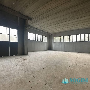 Foto Capannone industriale in Via verdi, Muggiò Centro di 920 m² in vendita