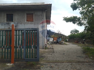 Foto Capannone industriale in via str. 61, Giarre Centro di 660 m²