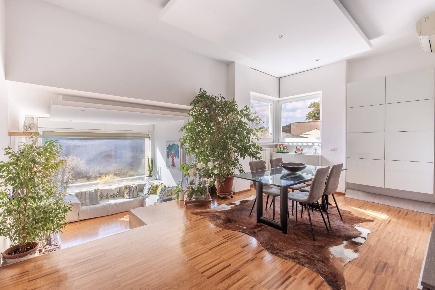 Foto Appartamento in Via Cassia, Roma Tomba di Nerone di 235 m² in vendita