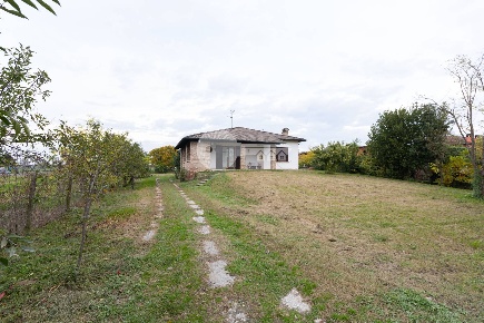 Foto Villa singola in Via Viganovo, Leno di 186 m² con 5 locali in vendita