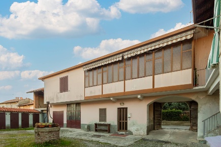 Foto Appartamento in Via Dossi, Cornate d'Adda Centro di 130 m² in vendita