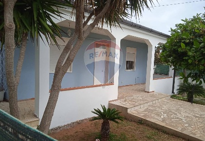 Foto Villa unifamiliare in Contrada Casazze, Santa Croce Camerina di 120 m²