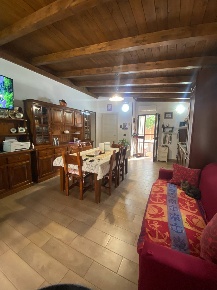 Foto Appartamento in VIA MANZONI, Lizzano Centro di 85 m² con 6 locali