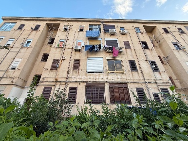 Foto Appartamento in Via Zisa, Palermo Zisa di 83 m² con 3 locali