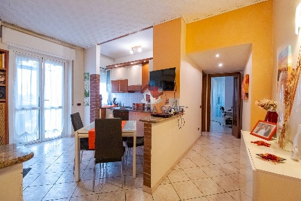 Foto Appartamento in Via Delle Forze Armate, Milano Baggio di 54 m²