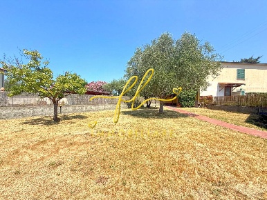 Foto Case semi ndipendenti a Cecina di 87 m² con 3 locali in vendita