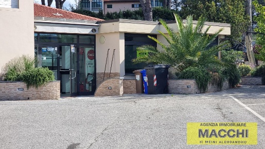 Foto Locale commerciale a Casciana Terme Lari Area Industriale Artigianale