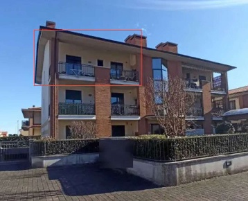 Foto Appartamento in Via Paolo Lioy, Schio Centro di 102 m² con 6 locali