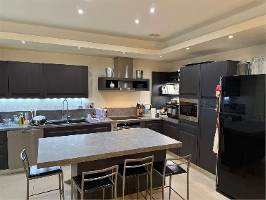 Foto Appartamento in Via Roma 7, Sesto Calende Centro di 150 m² in affitto