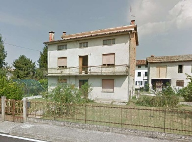Foto Villa unifamiliare in Via Villa, Varmo Roveredo di 330 m² con 1 locali