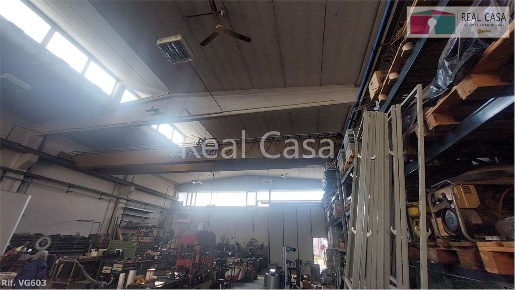 Foto Capannone industriale a Modena di 572 m² con 3 locali in vendita