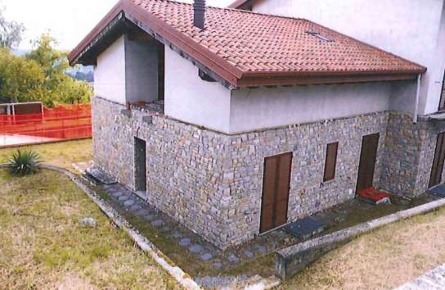 Foto Appartamento in Viale Papa Giovanni XXII, Caprino Bergamasco Caprino