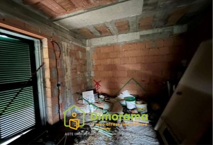 Foto Appartamento in Via piave 53, Fara in Sabina di 148 m² con 1 locali