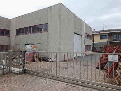 Foto Capannone industriale a Malnate di 400 m² con 1 locali in affitto