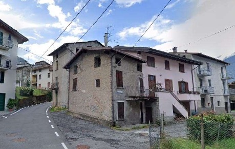 Foto Appartamento in Via Capellari, Colorina Centro di 153 m² con 3 locali