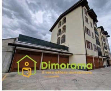 Foto Appartamento in Via Salerano 45 20070 Santa Maria in Prato MI Italia,