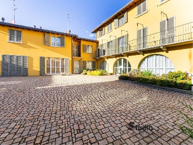 Foto Appartamento in Via Ponte 1, Annone di Brianza di 70 m² con 2 locali