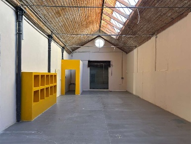 Foto Capannone industriale in Via Magenta  17, Busto Arsizio di 380 m²