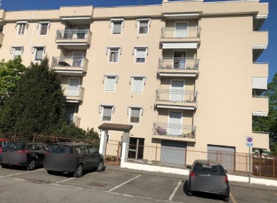 Foto Appartamento in Via Alessandrini, Paullo Centro di 108 m² con 4 locali