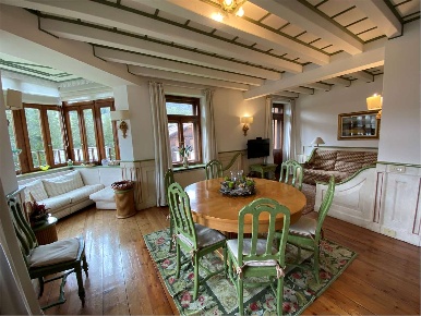 Foto Appartamento a Cortina d'Ampezzo di 270 m² con 11 locali in affitto