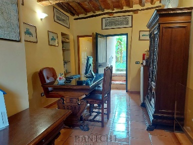 Foto Appartamento a Asciano di 126 m² con 7 locali in vendita