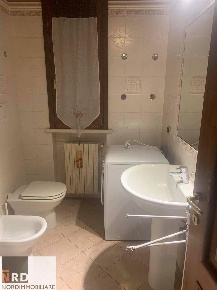 Foto Appartamento a Curtatone Levata di 80 m² con 3 locali in vendita