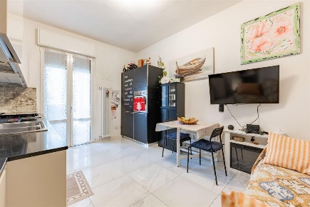 Foto Appartamento in Via Baldo degli Ubaldi, Milano Certosa di 75 m²