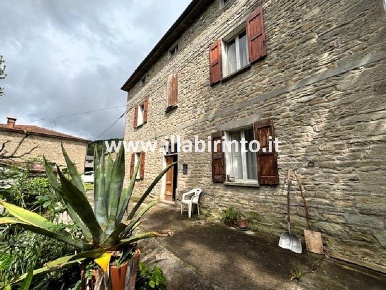 Foto Casa indipendente in Via San Lorenzo, Casola Valsenio di 403 m²