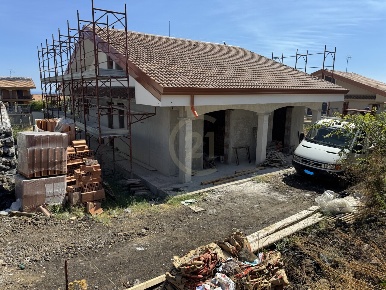 Foto Villa unifamiliare a Aci Sant'Antonio Lavinaio Monterosso di 155 m²