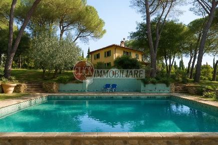 Foto Casa indipendente a Barberino di Mugello di 330 m² con 10 locali