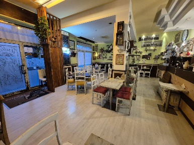 Foto Negozio in Viale Fossombroni 27/28, Grosseto Via dei Mille di 100 m²